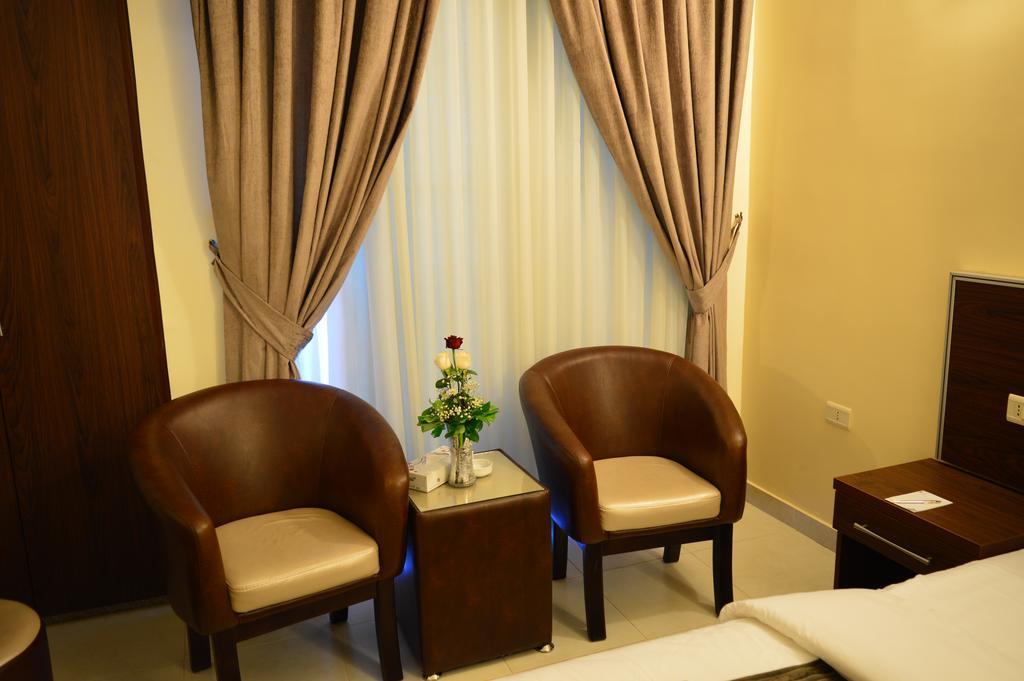 Ream 3* Amman